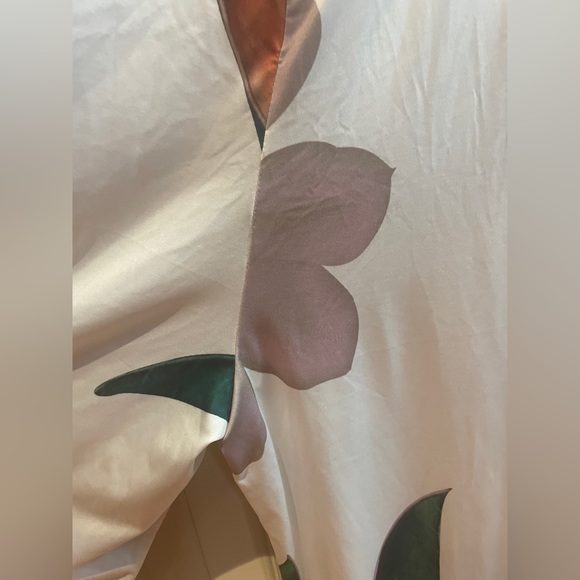 Chic Me White Floral Jumper Size Medium - Picture 14 of 15